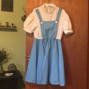 Dorothy Costume